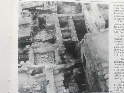 tra il 1972 e il 1978 videro la luce ben dieci tombe nell'areale di Santa Scolastica (all�epoca fuori dalle mura del centro storico)...